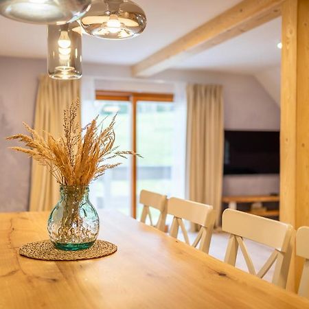 Apartmany U 3 Zbuju Malenovice  Eksteriør billede